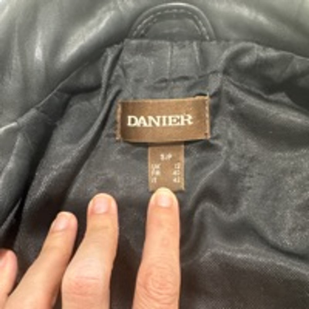 Women's Danier Black Leather Jacket Size S - Picture 5 of 8